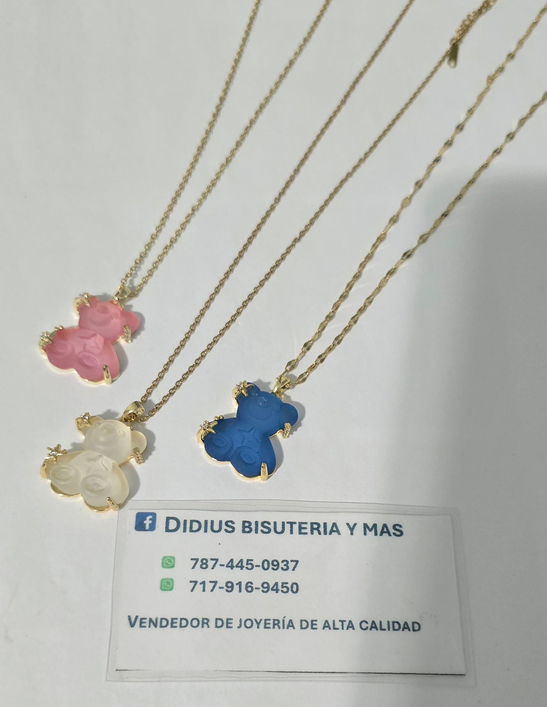 Collar de oso rosa